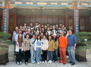 云南民族大学民族医药学院到司开展“返企拓岗”座谈交流 云南民族大学民族医药学院到司开展“返企拓岗”座谈交流